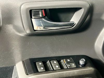 2023 Toyota Tacoma — photo 14 view