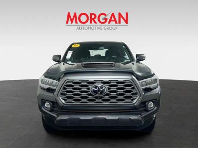 2023 Toyota Tacoma — photo 8 view