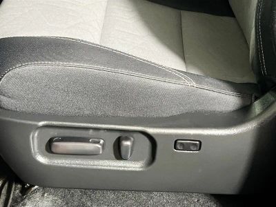 2023 Toyota Tacoma — photo 13 view