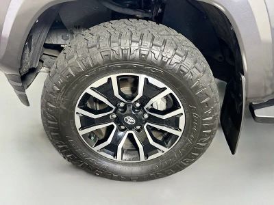 2023 Toyota Tacoma — photo 11 view
