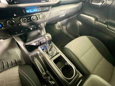 2023 Toyota Tacoma — photo 22 view