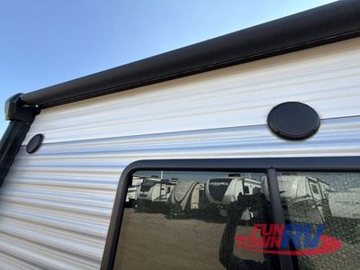 2025 Palomino Puma Camping Edition - Photo 10