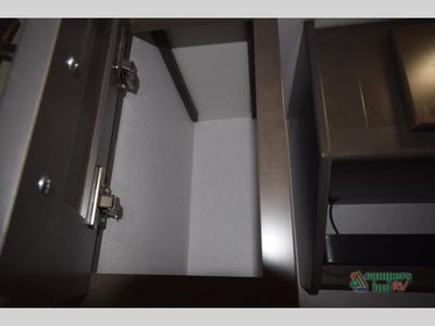 2026 Dynamax Europa - Photo 23