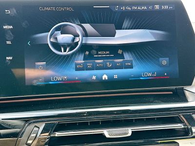 2026 BMW X2 — photo 12 view