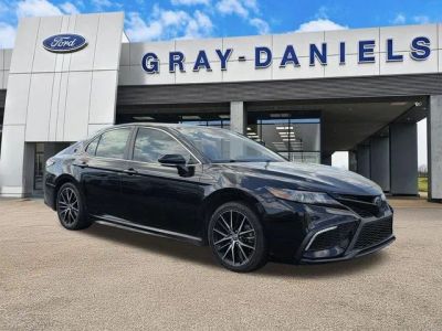 2022 Toyota Camry - Photo 1