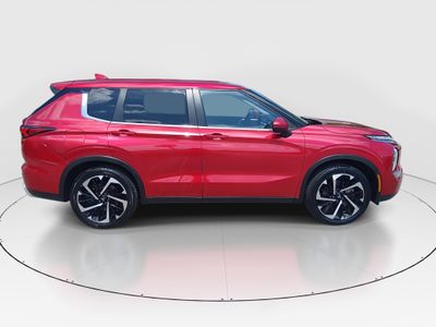 2024 Mitsubishi Outlander - Photo 8