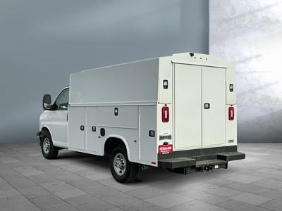 2025 Chevrolet Express Commercial Cutaway - Photo 4