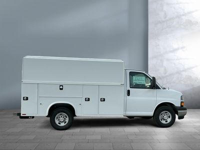 2025 Chevrolet Express Commercial Cutaway - Photo 6
