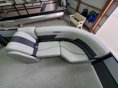 2022 COACH 243 RFC 3-SERIES — interior view