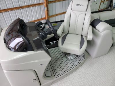2022 COACH 243 RFC 3-SERIES — photo 34 view
