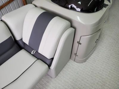 2022 COACH 243 RFC 3-SERIES — photo 26 view