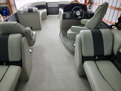2022 COACH 243 RFC 3-SERIES — photo 8 view