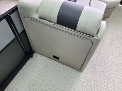 2022 COACH 243 RFC 3-SERIES — photo 32 view