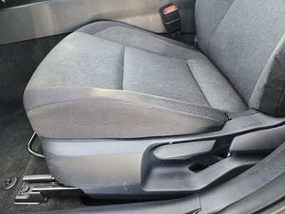 2025 Toyota Camry — photo 16 view