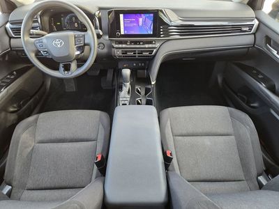 2025 Toyota Camry — photo 18 view