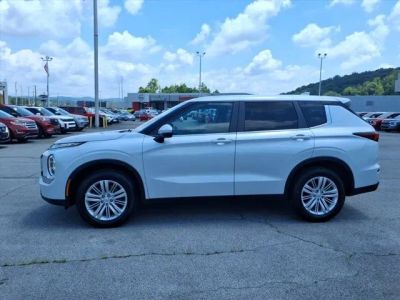2024 Mitsubishi Outlander — side profile view