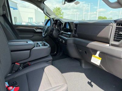 2026 Chevrolet Silverado 1500 — photo 11 view