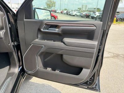 2026 Chevrolet Silverado 1500 — photo 13 view