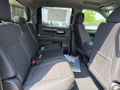 2026 Chevrolet Silverado 1500 — photo 15 view