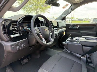 2026 Chevrolet Silverado 1500 — photo 17 view