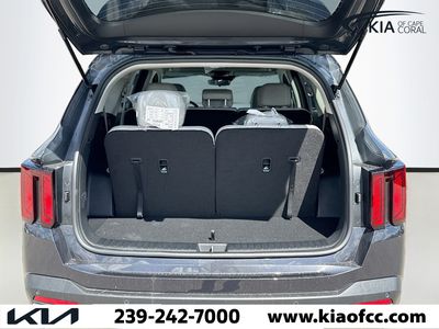 2026 Kia Sorento — photo 12 view