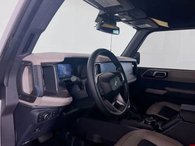 2022 Ford Bronco — photo 8 view