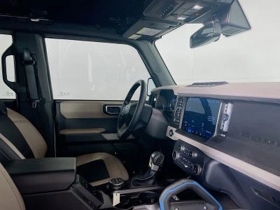 2022 Ford Bronco — photo 7 view