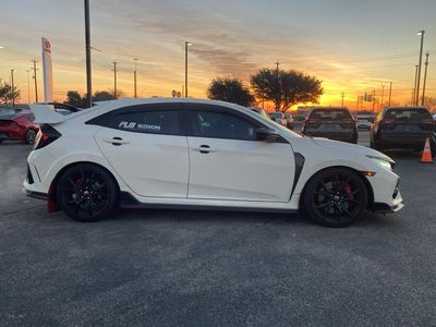 2019 Honda Civic Type R — interior view