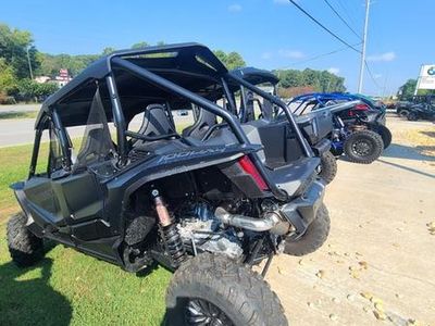 2025 Honda Talon 1000X-4 — interior view