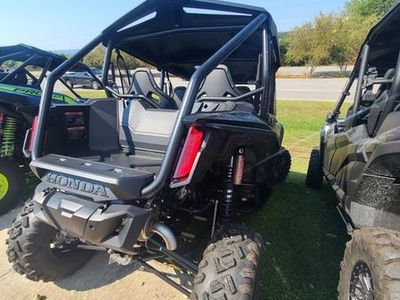 2025 Honda Talon 1000X-4 — detail view