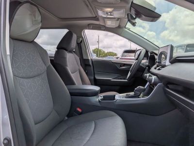 2024 Toyota RAV4 Hybrid — photo 25 view