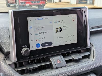 2024 Toyota RAV4 Hybrid — photo 19 view