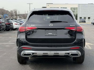 2026 Mercedes-Benz GLC — photo 8 view