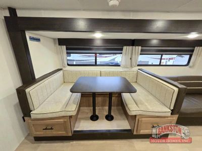 2025 Cherokee Grey Wolf 29QB — photo 24 view