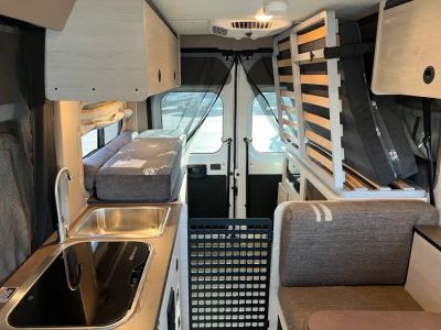 2027 Winnebago SOLIS POCKET — interior view