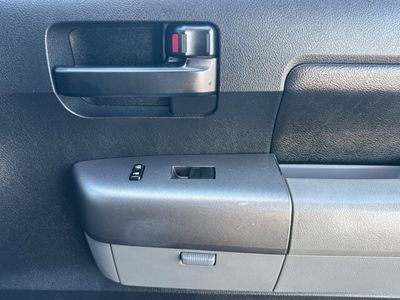 2010 Toyota Tundra - Photo 17