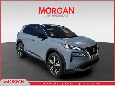 2023 Nissan Rogue SL in Gray — front three-quarter view