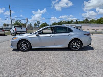 2024 Toyota Camry - Photo 2