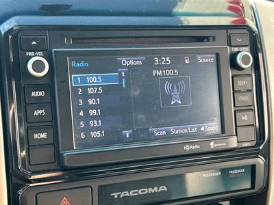 2015 Toyota Tacoma - Photo 12