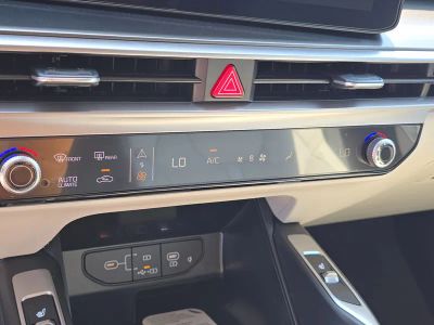 2026 Kia Sorento — photo 26 view