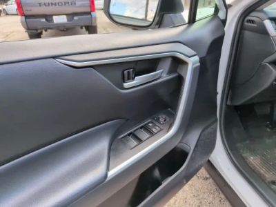 2025 Toyota RAV4 Hybrid - Photo 14