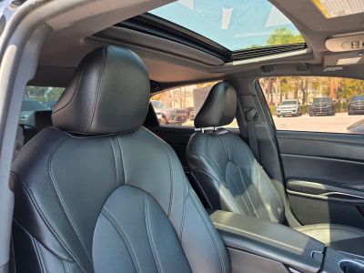 2021 Toyota Avalon — photo 11 view
