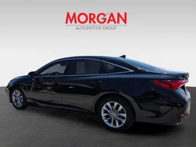 2021 Toyota Avalon — detail view
