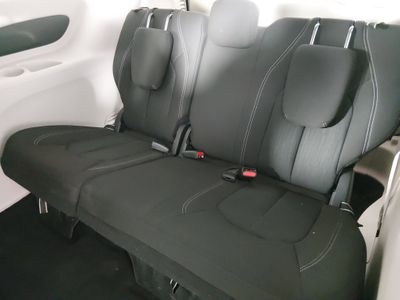2023 Chrysler Voyager - Photo 17