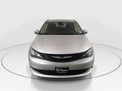 2023 Chrysler Voyager - Photo 2