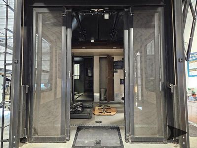 2015 Keystone RV Fuzion - Photo 31