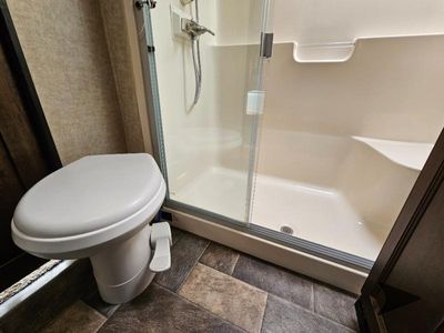 2015 Keystone RV Fuzion - Photo 19