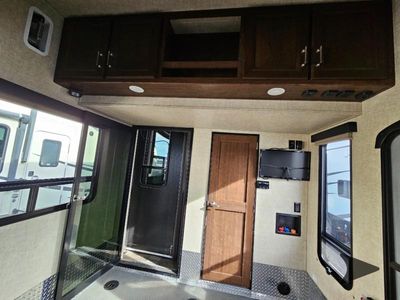 2015 Keystone RV Fuzion - Photo 24