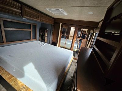 2015 Keystone RV Fuzion - Photo 10