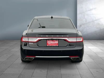 2019 Lincoln Continental — detail view